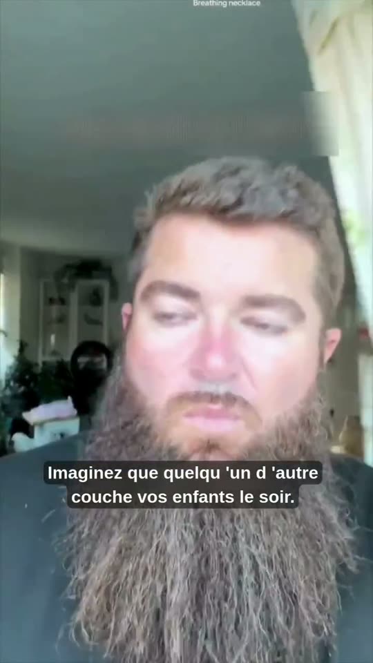 Témoignage vidéo de Julien — « Je le garde toujours autour du cou. »